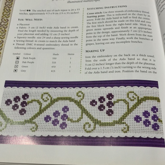 Book - Celtic Cross Stitch by Anne Orr & Lesley Clarke 2001 - Picture 13 of 16